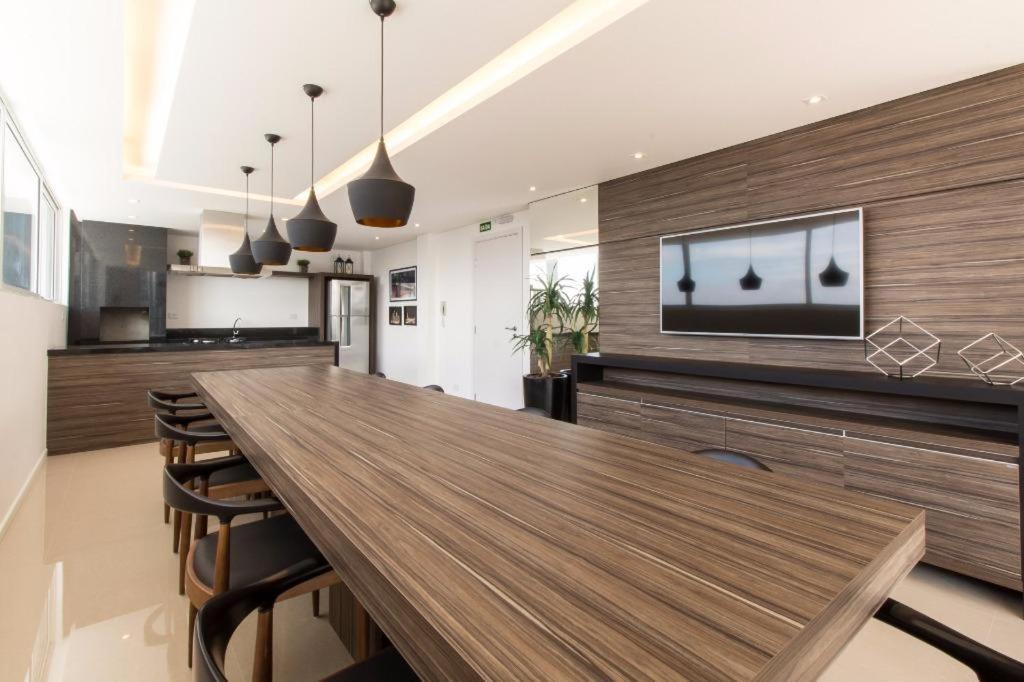 609-Apartamento Encantador, Com 1 Vaga De Garagem, Todo Mobiliado E Decorado, Edificio Com Academia, Lavanderia, Excelente Localizacao No Reboucas, Proximo Ao Batel E Centro Куритиба Экстерьер фото